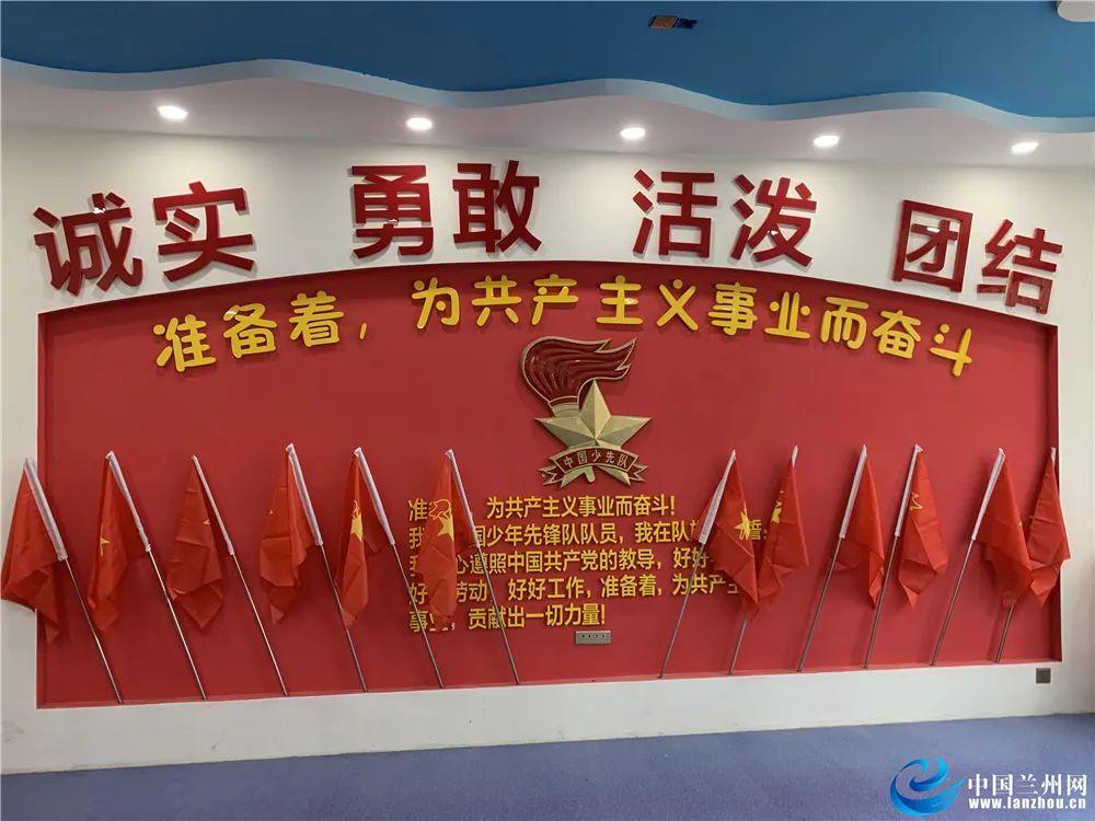拯救机灵鸟